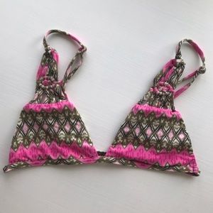 Frankie’s Bikinis Top